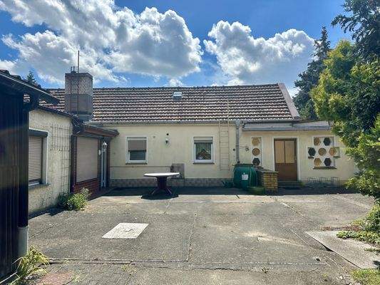 Außenansicht vom Hof