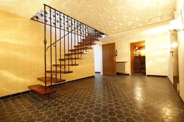 Keller - Flur am Treppenabgang