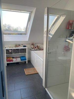 Das Vollbad mit Tageslicht.jpg