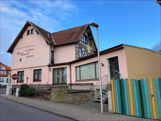 Seitenansicht mit Laden