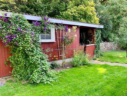 12. Gartenhäuschen