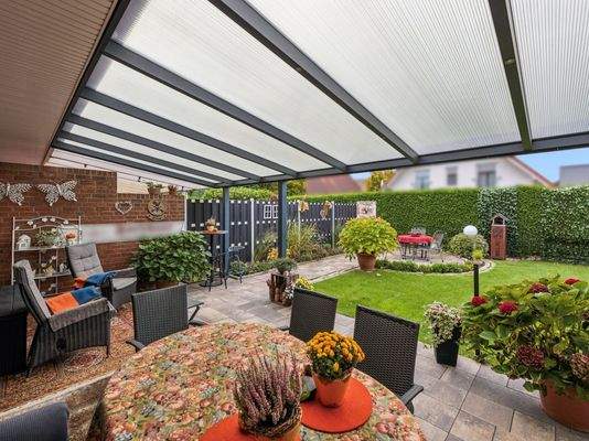 Terrasse und Garten I