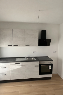 20260304_1607_Steckdoseninstallation Küche_remix_01kjwp5mkpeb29syesj12q8en5