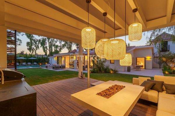 Luxury Villa with Garden and Modern Designs in Marbella Málaga