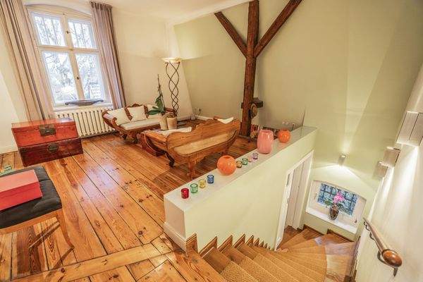 Lounge im Obergeschoss