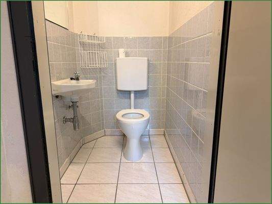 WC im Untergeschoss
