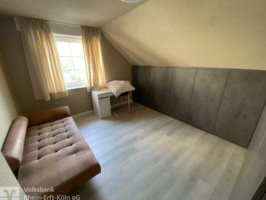 Ankleide/Kinderzimmer