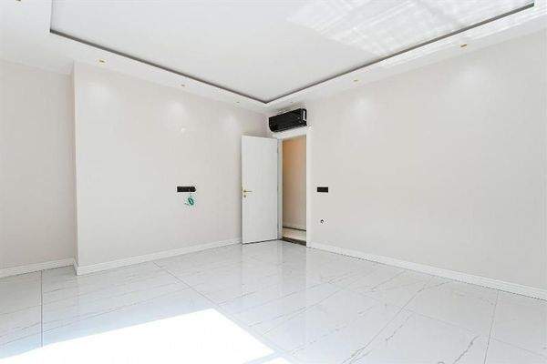 WhatsApp Image 2025-11-28 at 12.20.29 (8).jpeg