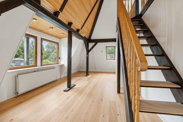 Wohnzimmer 2.OG - KI optimiert