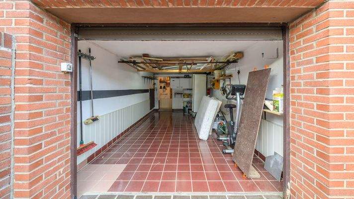 Garage im Kellergeschoss