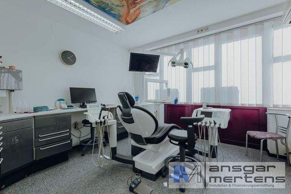 Behandlungsraum (Beispiel III)