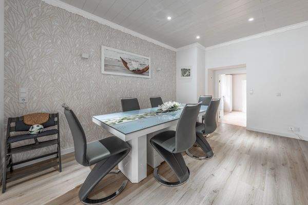 DI - Forbes Global Properties