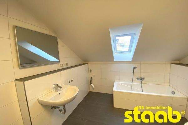 Tageslichtbad im Dachgeschoss