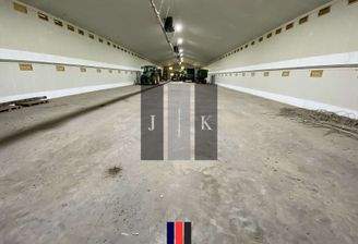 Halle Innenansicht 2