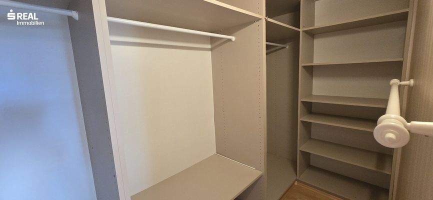 begehbarer Schrank Schlafzimmer