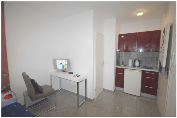 Zimmer u Küche 2020-11-18 um 23.25.19.png