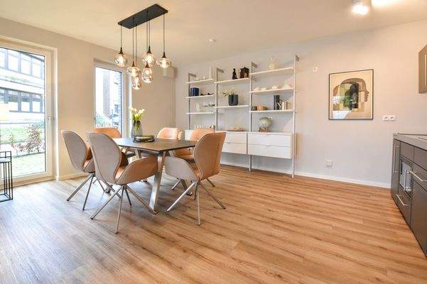  Blick in den Essbereich