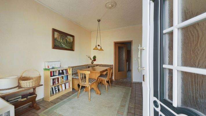 Eingang Wohnung rechts