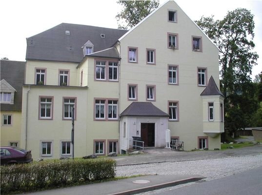 Herrenhaus Krumhermersdorfer Str_gross.jpg