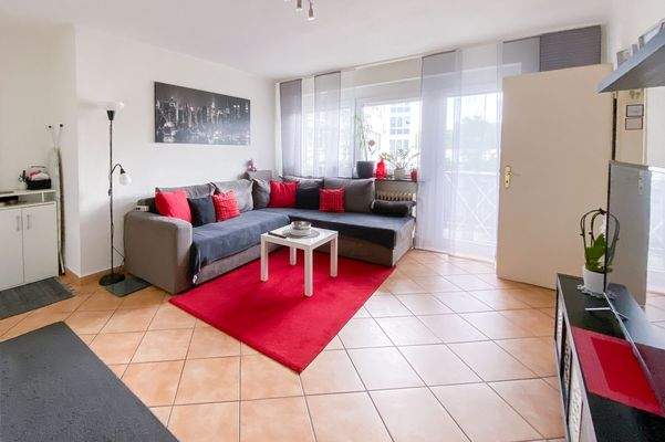 Wohn- und Schlafzimmer Whg. 2. OG li.