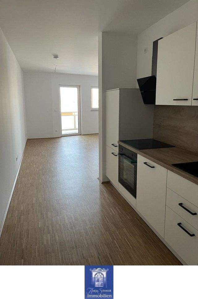 Ihr neues modernes Zuhause im Erstbezug! Fußbodenheizung, Balkon, EBK, Lift! - Photo 1