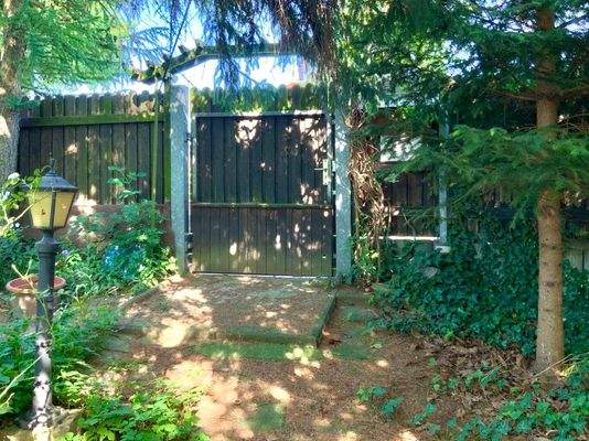 Separater Zugang zum Grundstück