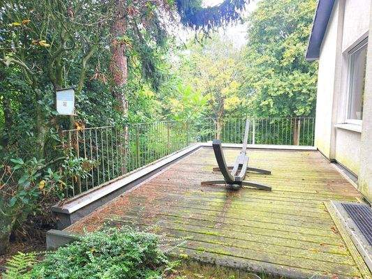 AUSSENTERRASSE WOHNUNG 1. OBERGESCHOSS