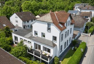 Drohnenshot_Terrasse (Möbel durch KI eingefügt)