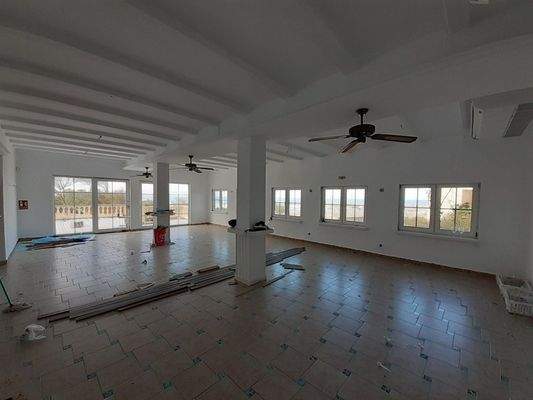 Gebäude am Meer zum Verkauf in Colonia de Sant Pere, Mallorca