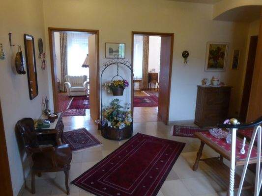 Das großzügige Entree, die Diele im Erdgeschoss