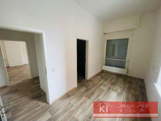 Raum mit Zugang zur Küche