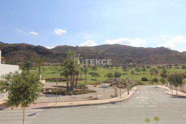 Golf View Apartments Near the Sea and City in Alicante