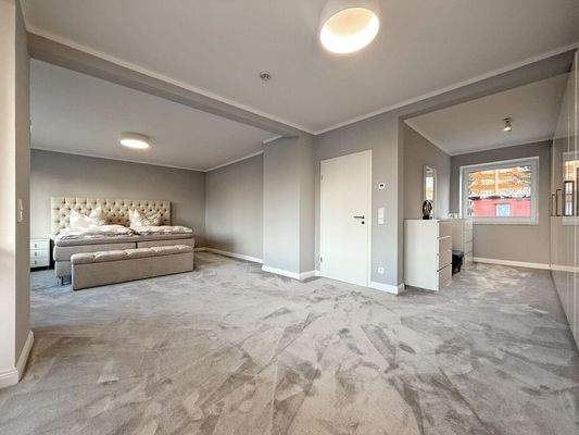 Schlafzimmer/Ankleide