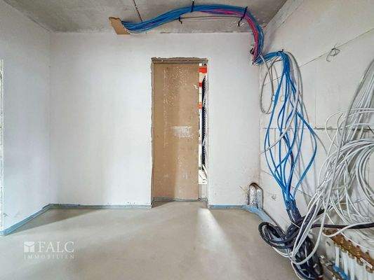 Bürofläche mit Zugang Halle