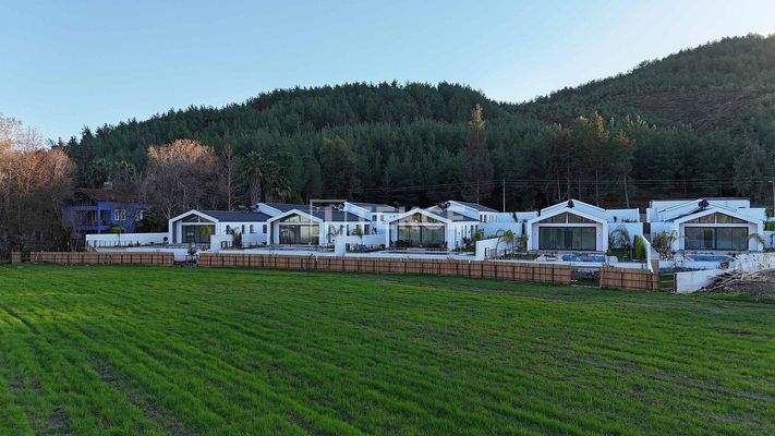 3-Bedroom Single Storey Villas with Pools in Muğla Seydikemer