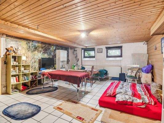 Hobbyraum im Keller mit vielfältigen Nutzungsmöglichkeiten