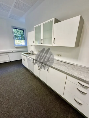 INFOS UNTER: 06171-586000