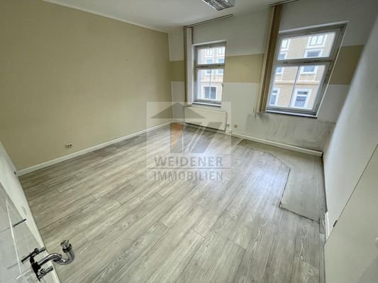 Büro links vorne