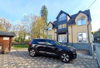 Ansicht vom Parkplatz