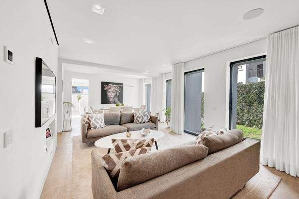 Living area in apartment in 