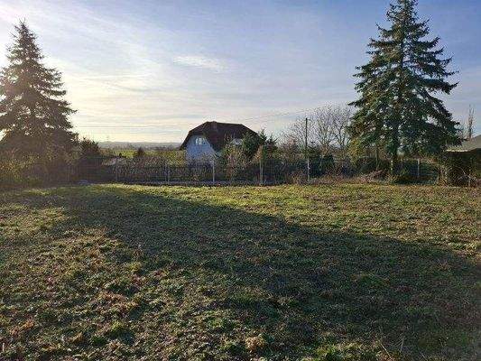 vorderer Grundstücksteil von der Mitte