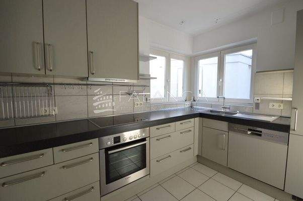 Moderne Einbauküche