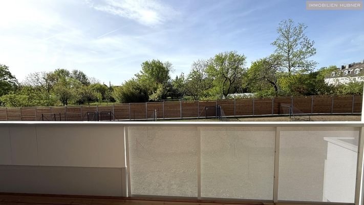 sonnig und Weitblick