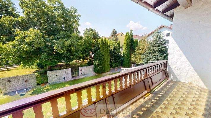 größzügiger Südbalkon