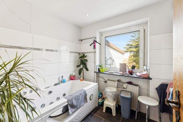 Badezimmer OG Altbau