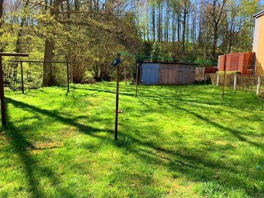 Garten mit Wäscheplatz