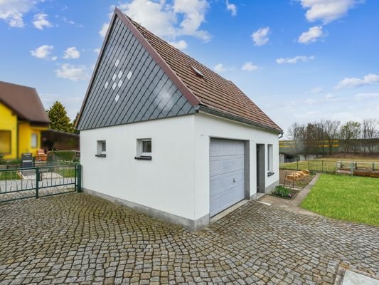 Garage 2