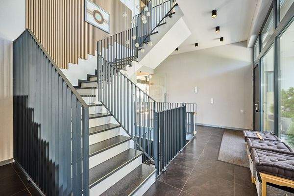 Treppenaufgang in das Dachgeschoss