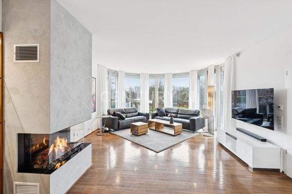 Separates Kaminzimmer als Rückzugsbereich