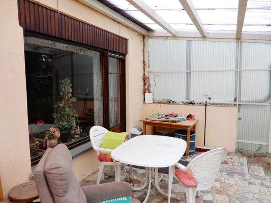Überdachte Terrasse.JPG